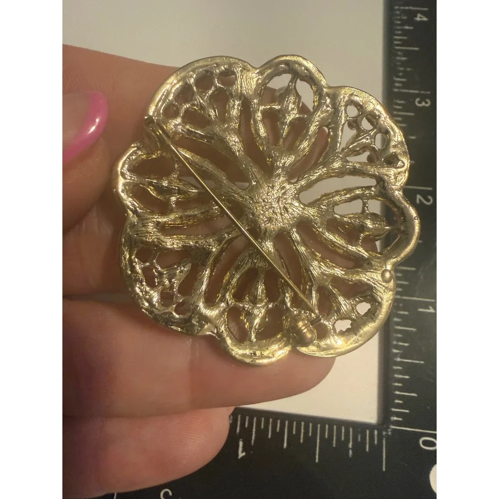 Gold Tone Rhinestone Flower Brooch Filigree Openwork Floral Pin Clear Stones